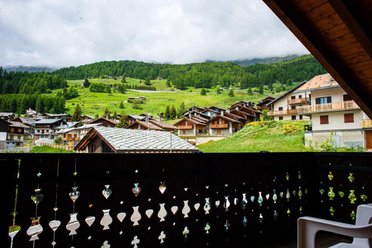 Santa San Hotel Champoluc Exterior photo