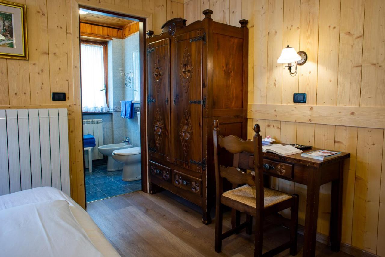 Santa San Hotel Champoluc Exterior photo