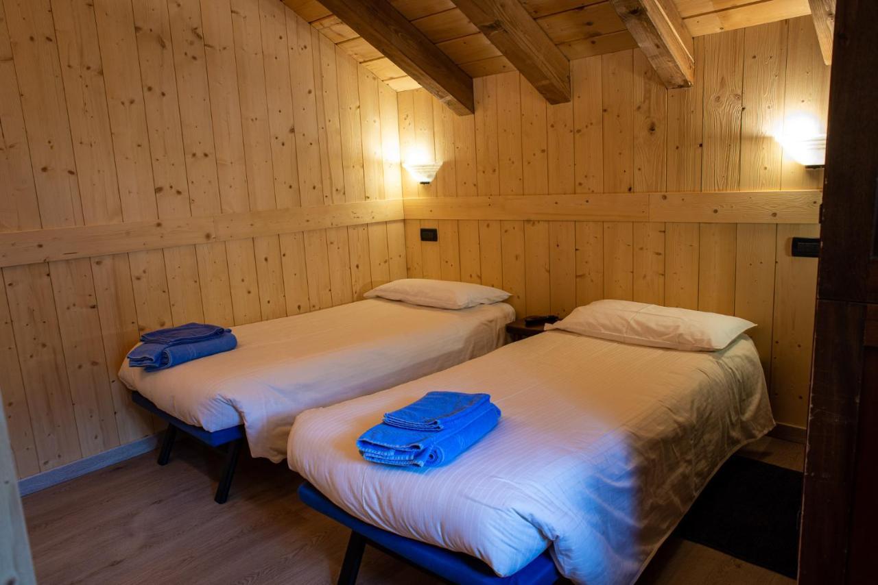Santa San Hotel Champoluc Exterior photo