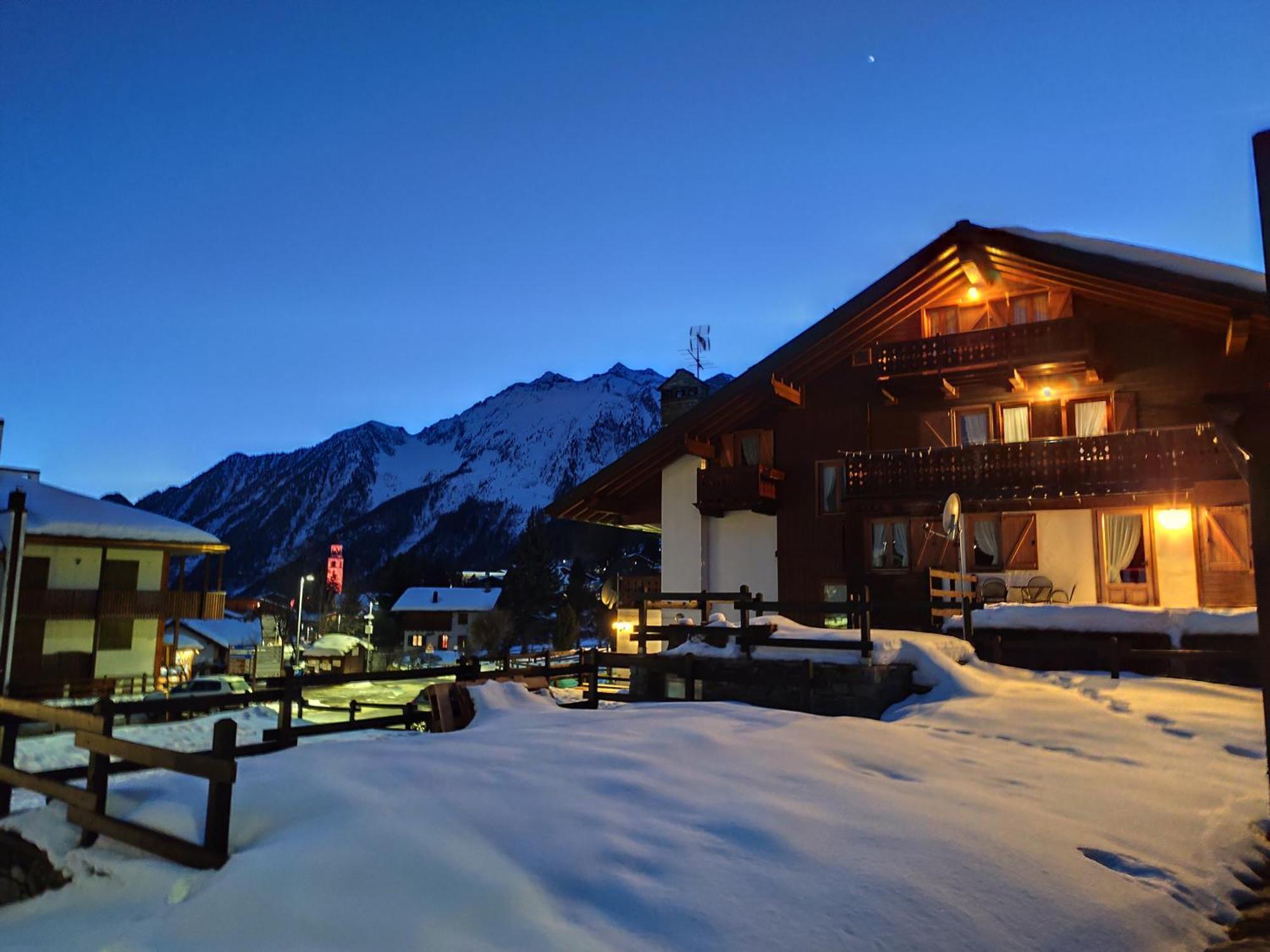 Santa San Hotel Champoluc Exterior photo
